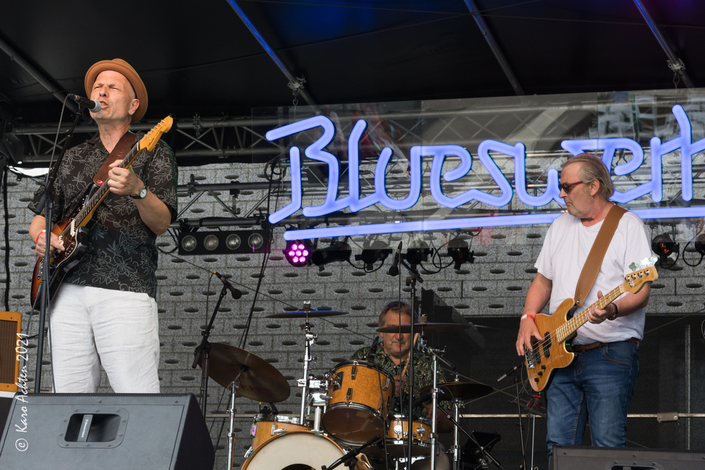 Wolfgang Lohmann,  Detlev SchÃ¼tte, Greyhound Georg,
