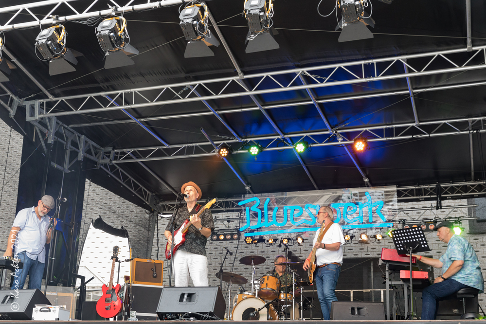 Wolfgang Lohmann, Dieter Kozak, Detlev SchÃ¼tte, Greyhound Georg, Andy GrÃ¼nert, 
