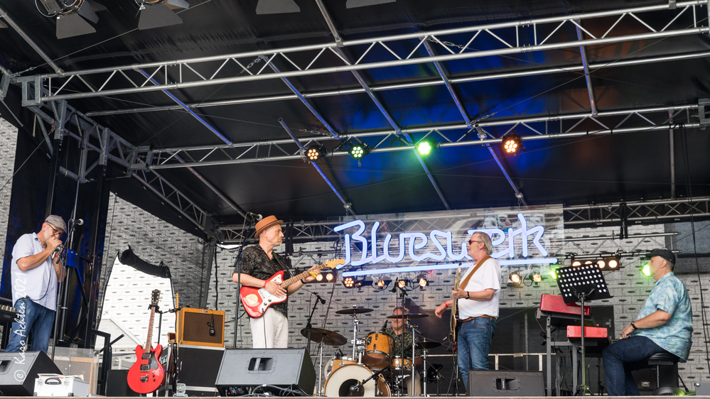 Wolfgang Lohmann, Dieter Kozak, Detlev SchÃ¼tte, Greyhound Georg, Andy GrÃ¼nert, 
