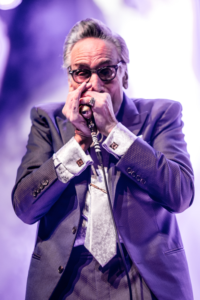 Rick Estrin, 
