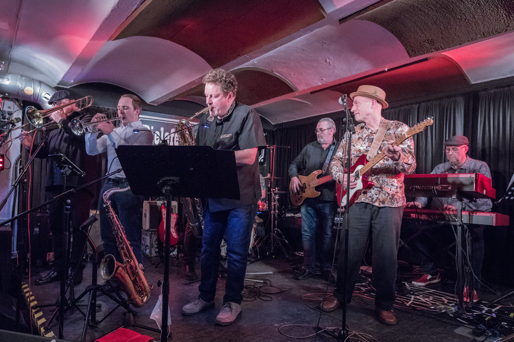 Greyhound Georg, Dieter Kozak, Andy GrÃ¼nert,  Matthes Lohmann, Michael Meyer,  Julian Knop, Wolfgang Lohmann, 
