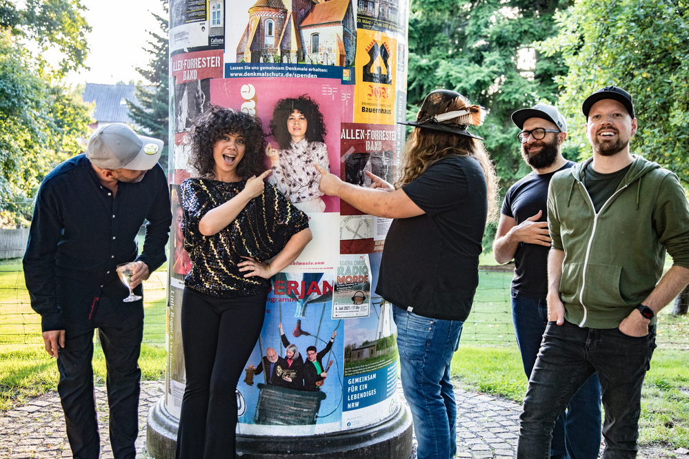 Jade MacRae, Ben Forrester, Aron Ottignon, Simon Danninger, Johannes GÃ¶ller, 
