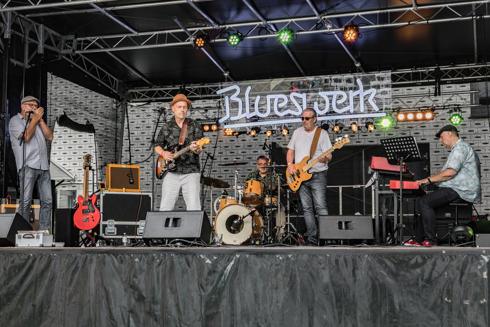 Wolfgang Lohmann, Dieter Kozak, Detlev SchÃ¼tte, Greyhound Georg, Andy GrÃ¼nert, 
