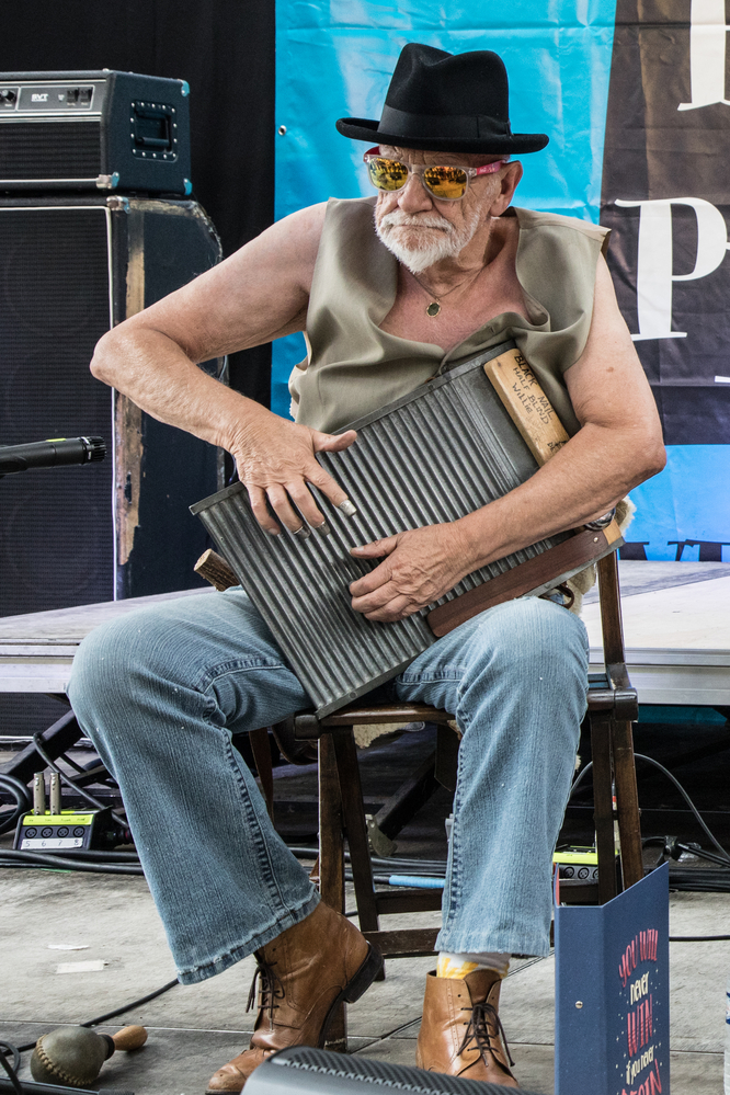  Halfblind Washboard Willie
