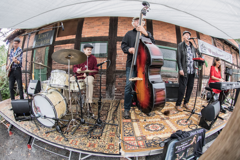 Roger Wade, Marion Wade, Chris Seidel, Dirk Vollbrecht, 
