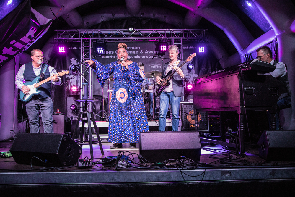 Michele Denise, Erwin Huigen, Jan van Drunen, 
