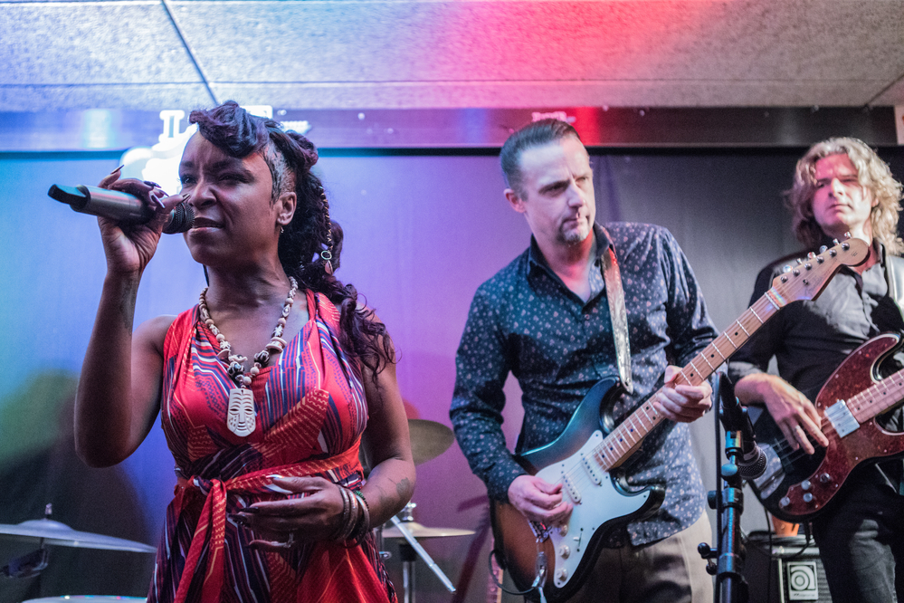 Kat Riggins,  Kai Strauss, 
