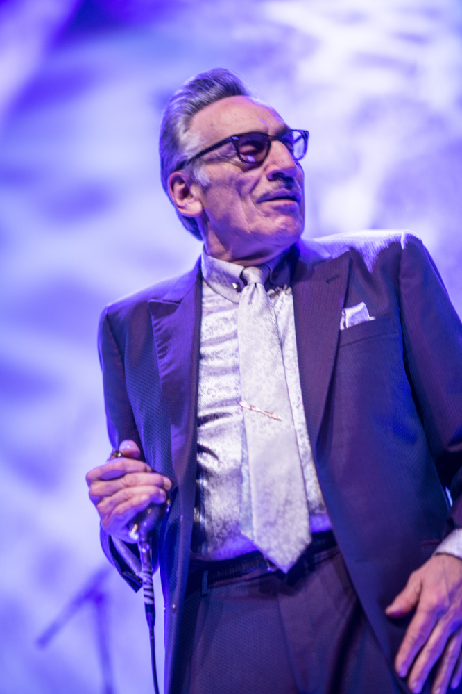 Rick Estrin, 
