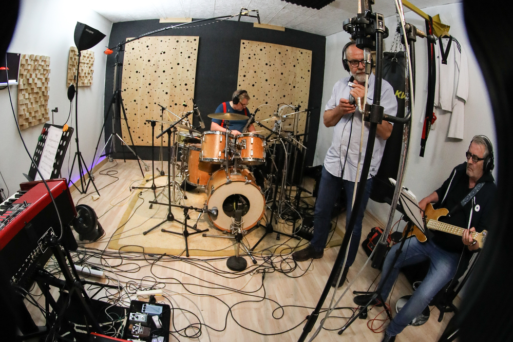 Andy GrÃ¼nert,  Wolfgang SchÃ¤fer, JÃ¼rgen  Schildmann, 
