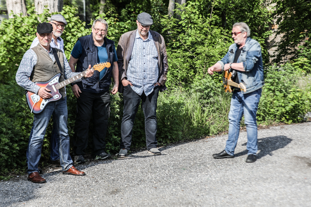 JÃ¼rgen  Schildmann , Andy GrÃ¼nert, Wolfgang SchÃ¤fer,  Dieter Kozak, Detlev SchÃ¼tte  
