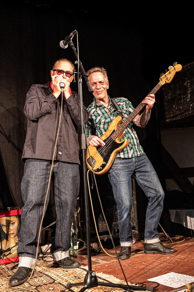 Eric VonHerzen, Renaud Lesire, 
