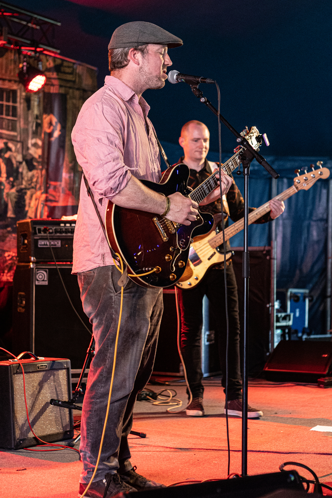 Richard Farrell, Laust Krudtmejer Nielsen, 
