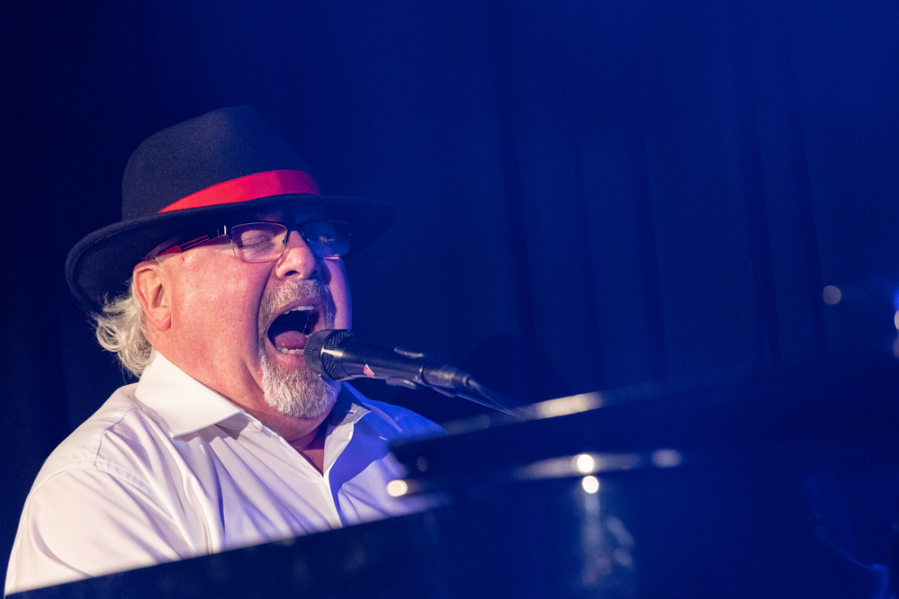 Steve Big Man Clayton, 
