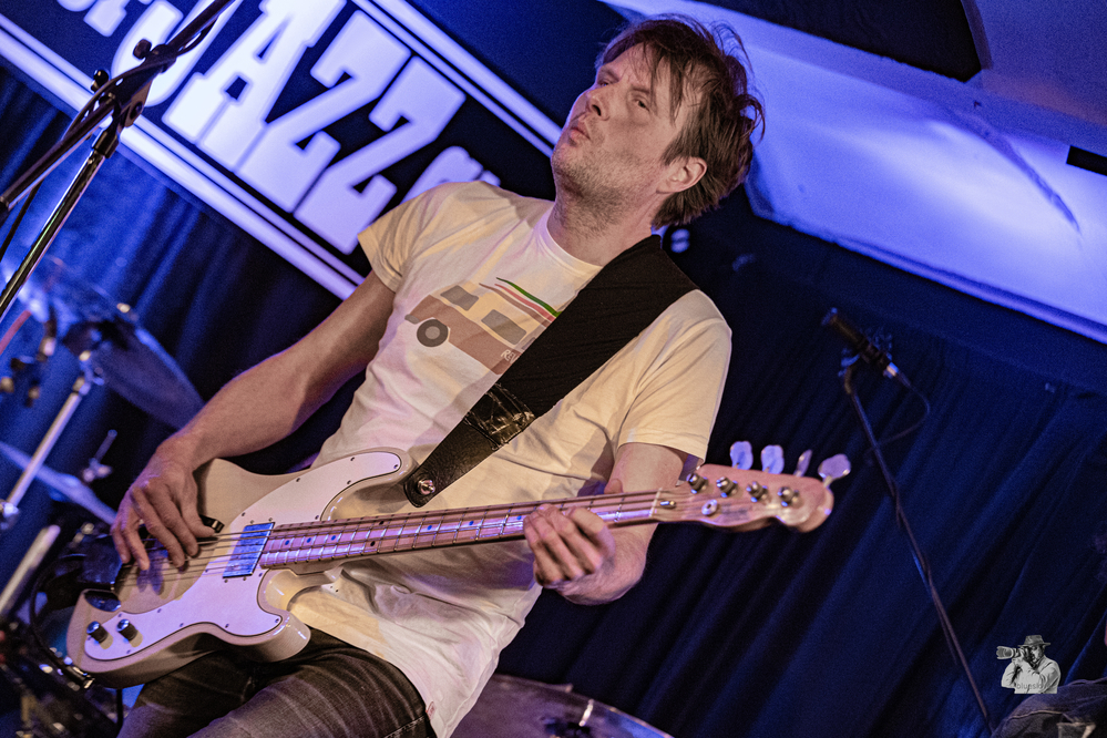 Arjan van der Linde, 
