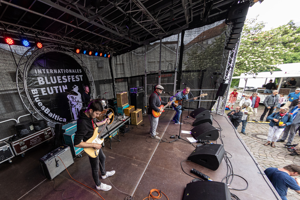 Walter Bartoš jr., Palo Hrncirík,  Walter Bartoš, 
