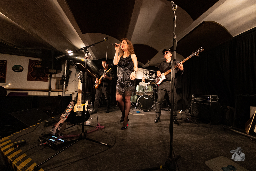 Elena Ley ,  Victor Solana, Carlos Saura, Max Mojo Moritz, 
