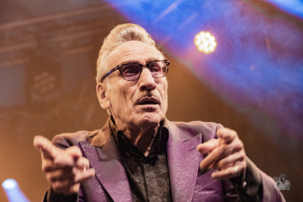 Rick Estrin, 
