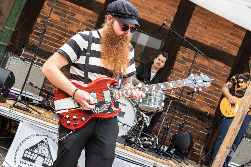 Waldemar Skoglund, Daniel Winerö, 
