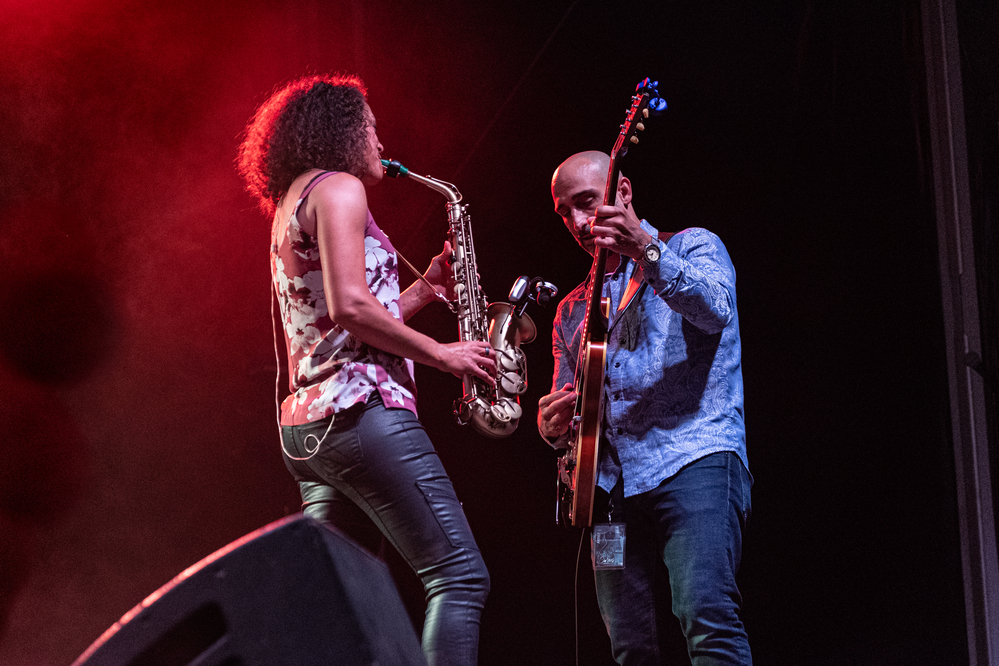 Vanessa Collier,	 Chris Vitarello, 
