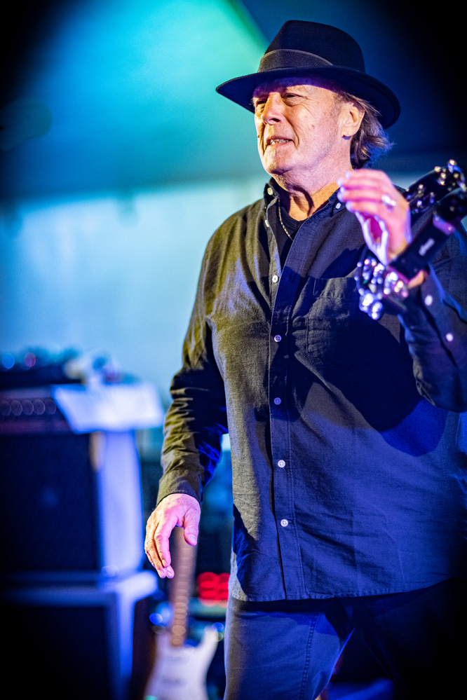  Jan J. Scherpenzeel, 
