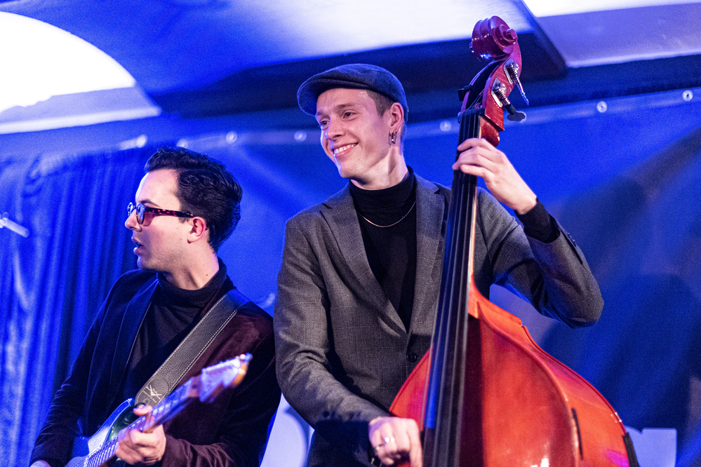 Filipe de la Torre, Moritz O Swald, 
