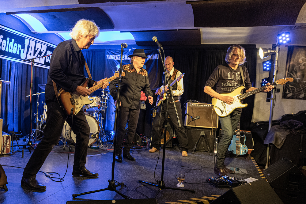 Kees Dusink, Jan J. Scherpenzeel,  Peter Langerak, Patrick Sideburn Obrist, 
