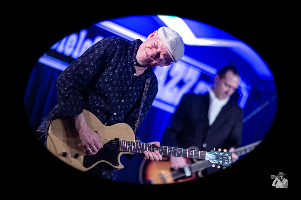 Alex Schultz, Max Pitardi, 
