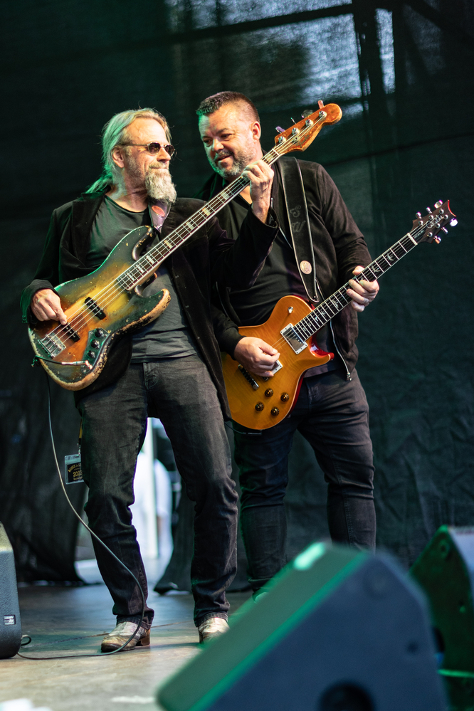 Sean Webster, Guus Strijbosch, 
