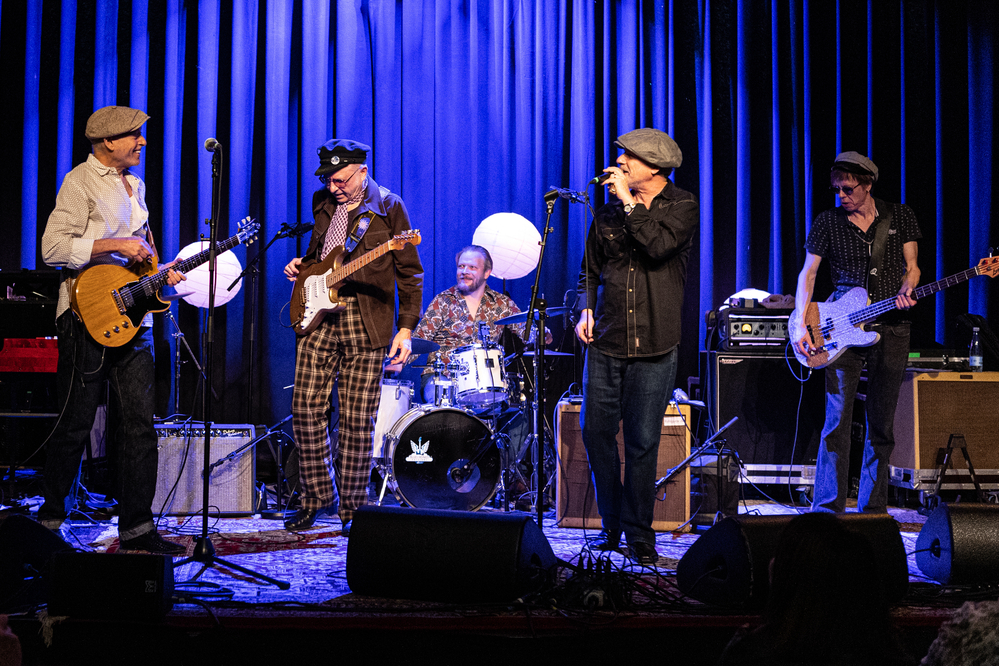 RJ Mischo, Mikko Peltola, Frank L. Goldwasser,
