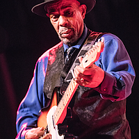 Dateiname=2R5A4803.JPG
Dateigröße=20846KB
Abmessungen: 4043x6064
hinzugefügt am: 20. November 2021 2R5A4803.JPG