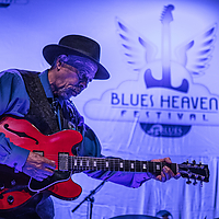 Dateiname=393A5367.JPG
Dateigröße=14812KB
Abmessungen: 5551x3701
hinzugefügt am: 20. November 2021 393A5367.JPG