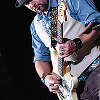 Dateiname=4F1A1200.jpg
Dateigröße=2444KB
Abmessungen: 2765x4743
hinzugefügt am: 27. November 2023 4F1A1200.jpg