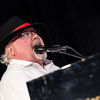 Dateiname=4F1A2912.jpg
Dateigröße=9351KB
Abmessungen: 4639x3093
hinzugefügt am: 29. Dezember 2022 4F1A2912.jpg