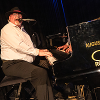 Dateiname=6W8A0941.jpg
Dateigröße=13777KB
Abmessungen: 4529x3019
hinzugefügt am: 29. Dezember 2022 6W8A0941.jpg