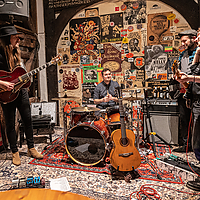 Dateiname=6W8A3010.jpg
Dateigröße=11381KB
Abmessungen: 4892x3261
hinzugefügt am: 03. April 2023 6W8A3010.jpg