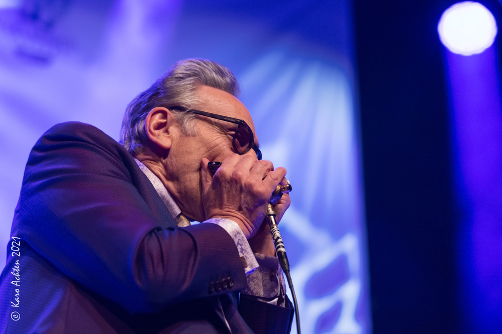 Rick Estrin, 

