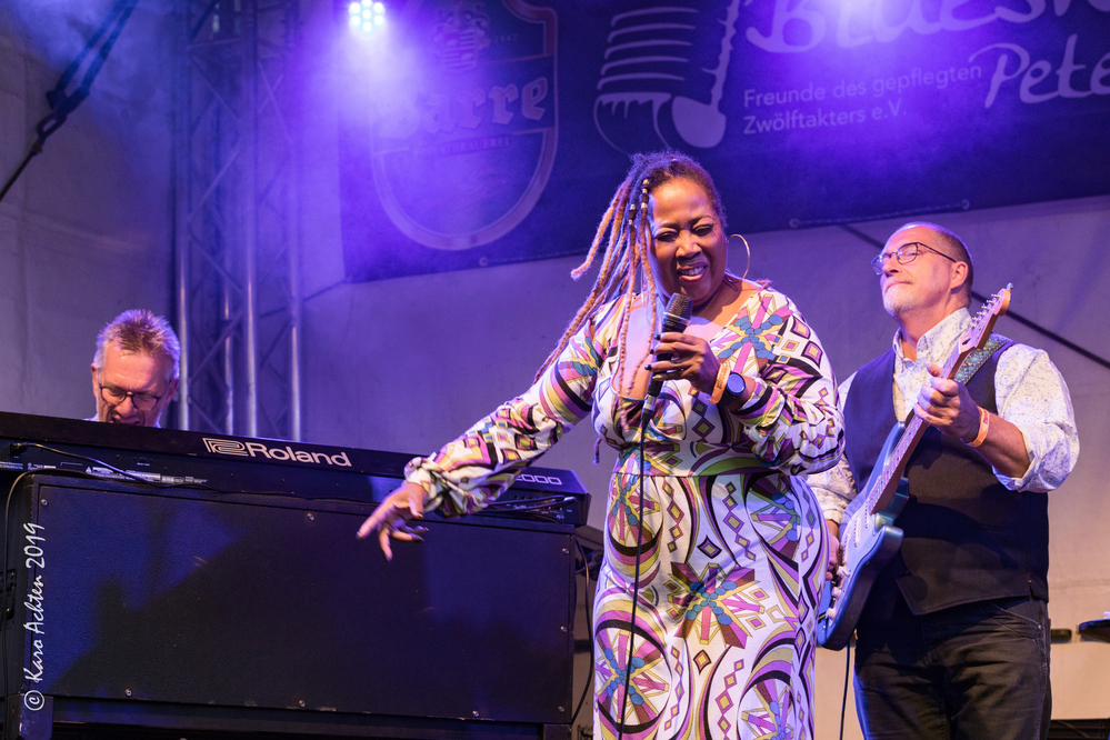 Michele Denise, Jan van Drunen, Jean Raven, 
