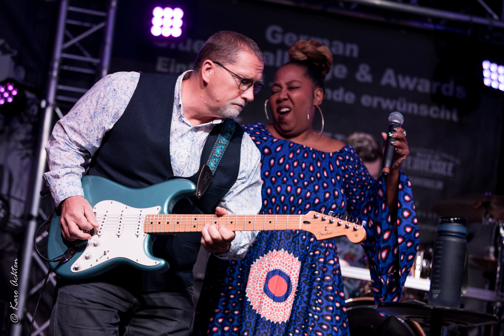 Jean Raven, Michele Denise, 
