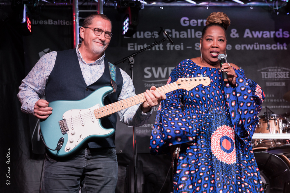 Jean Raven, Michele Denise, 
