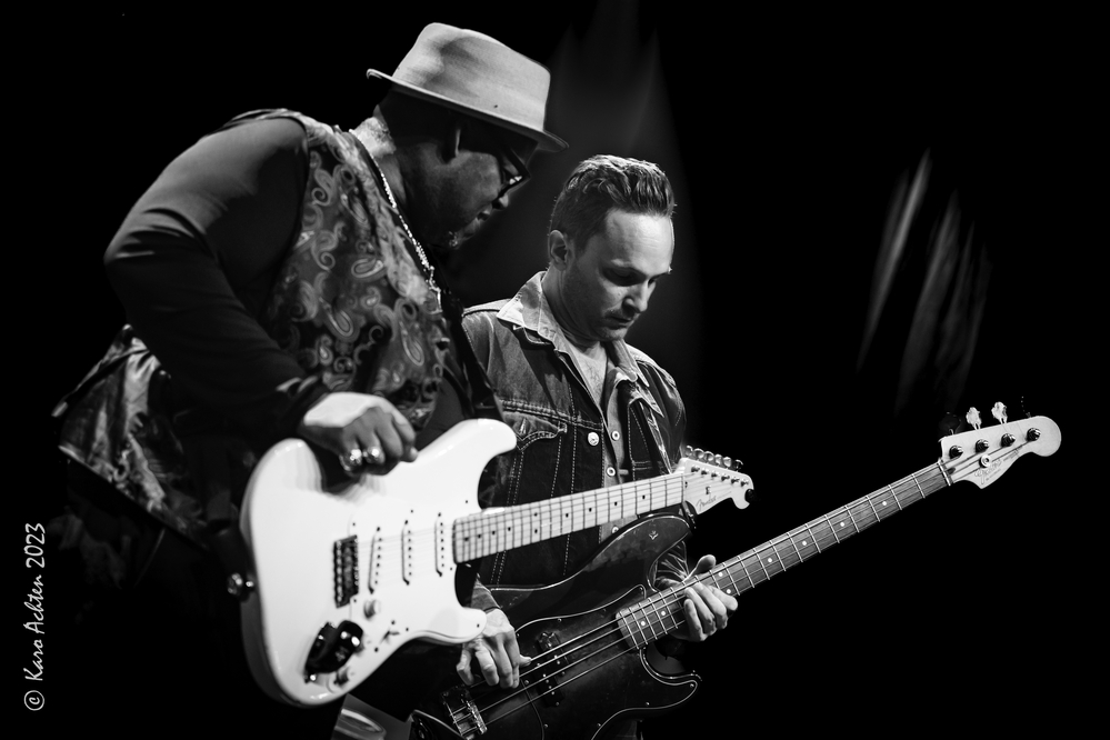 Slam Allen, Antoine Escalier, 
