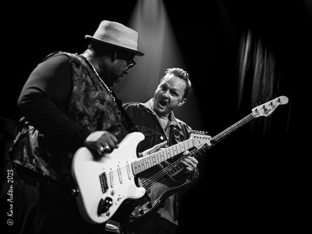 Slam Allen, Antoine Escalier, 
