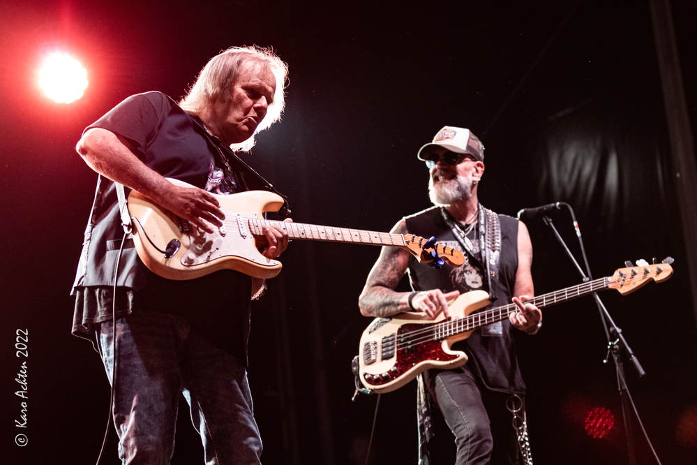 Walter Trout, Johnny Griparic, 

