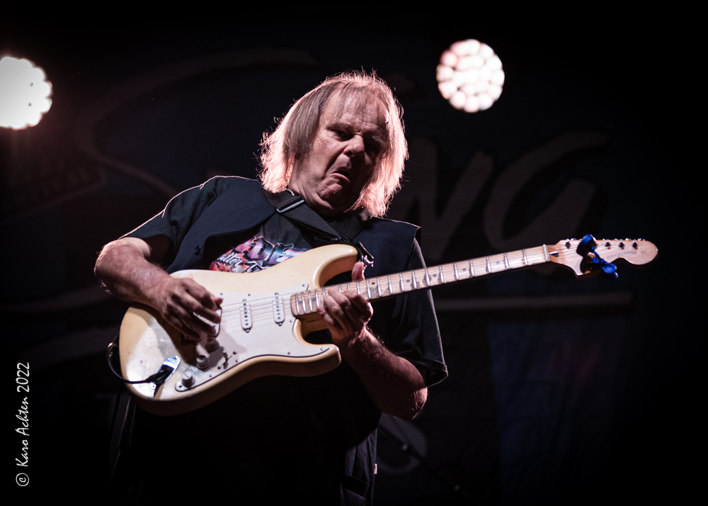 Walter Trout, 
