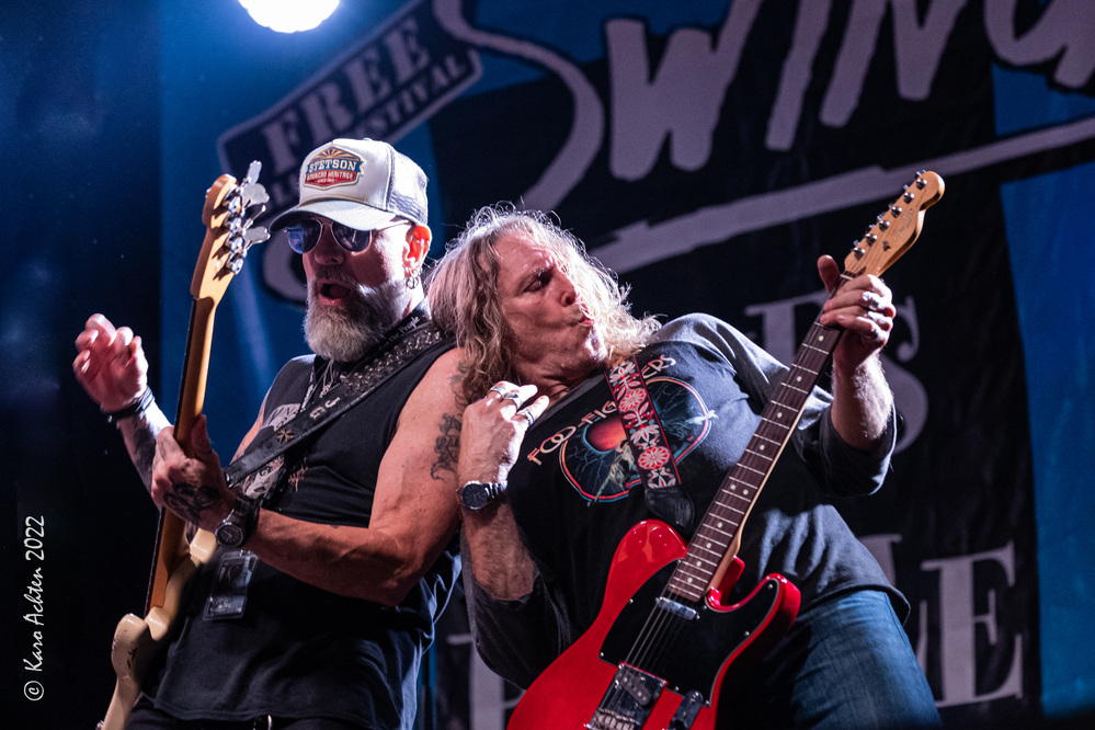 Johnny Griparic, Andrew Elt, 
