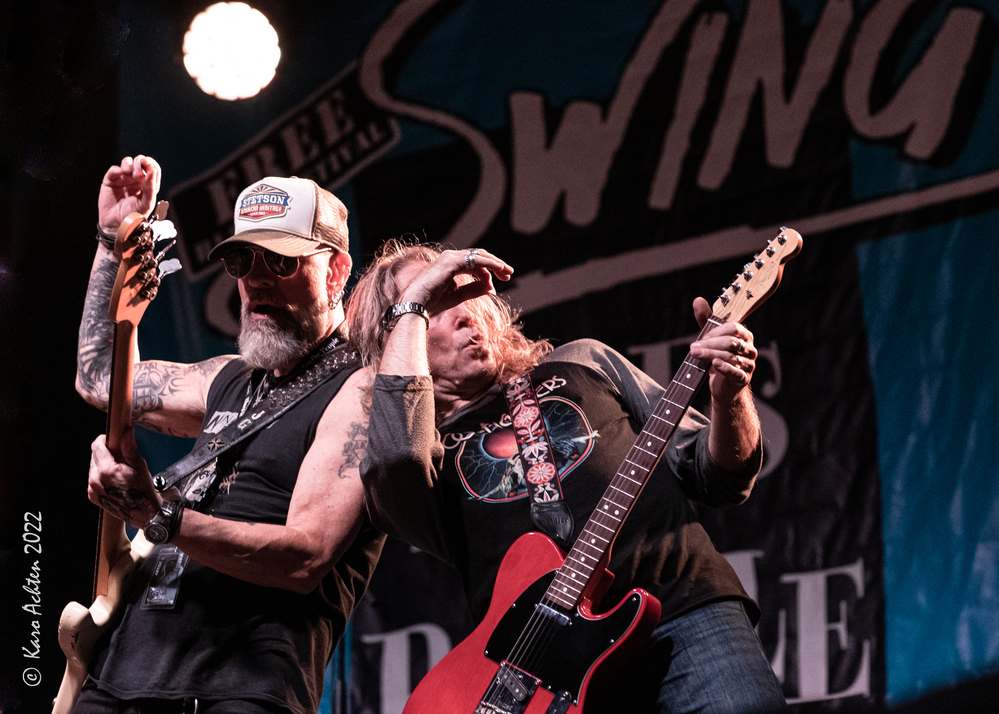 Johnny Griparic, Andrew Elt, 
