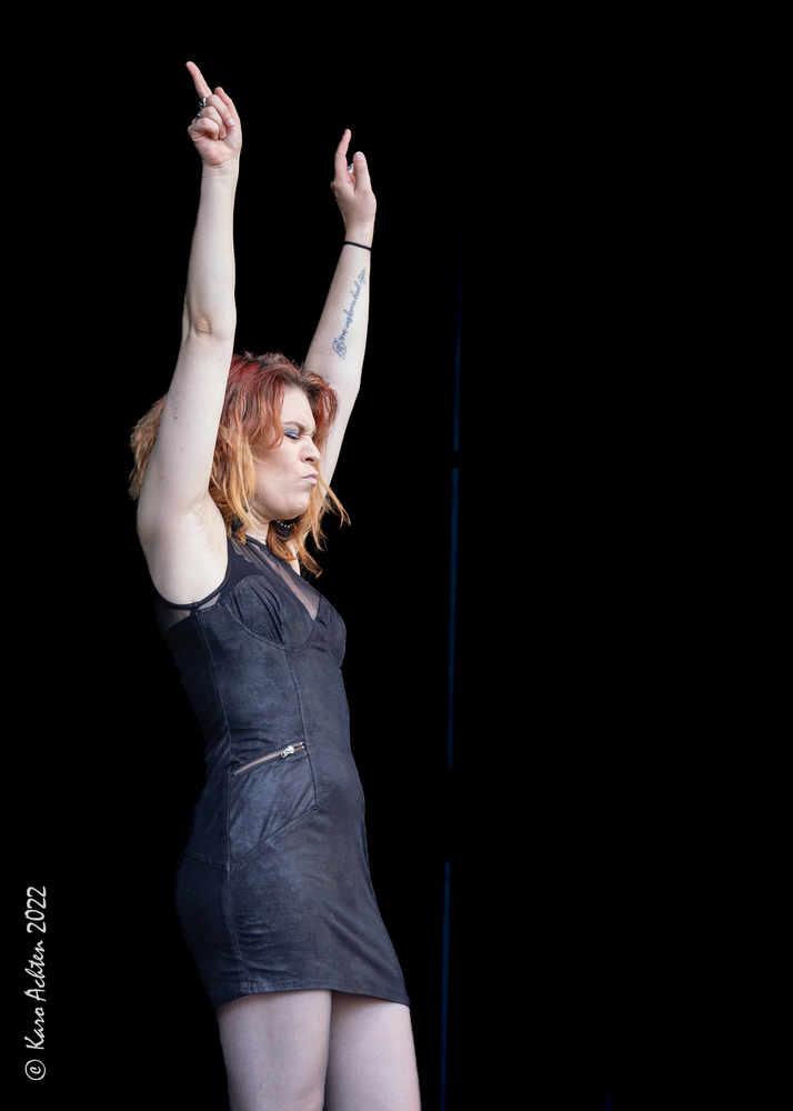 Jessie Lee Houllier, 
