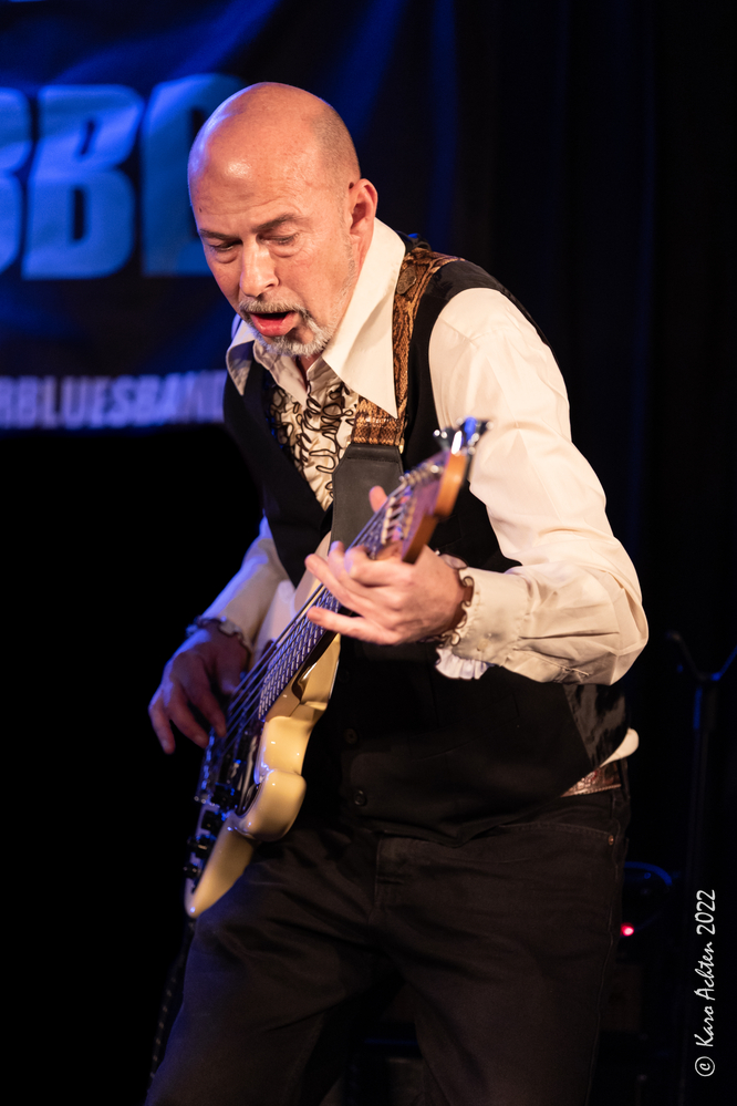 Patrick Sideburn Obrist, 
