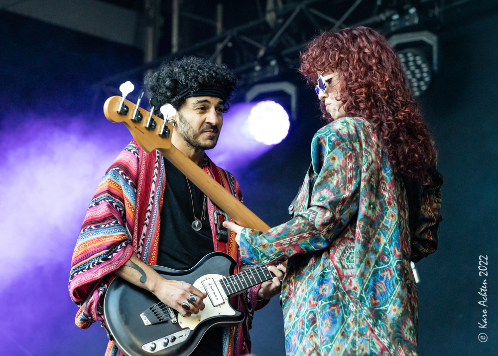 Artur Menezes,	Poliana Magalhães, 
