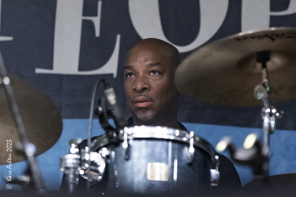  Pat Williams-Drummer/Artist, 
