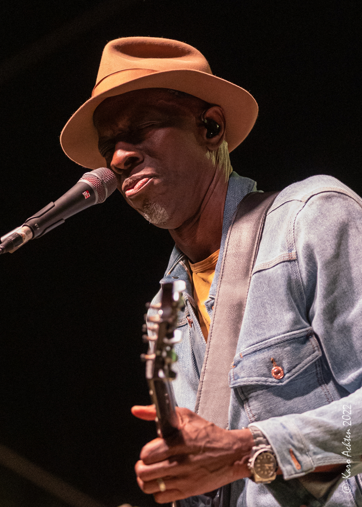Keb' Mo'
